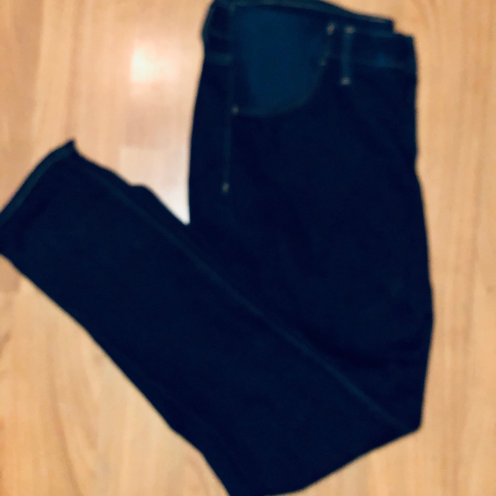 Old Navy elastic sides Maternity Skinny Jeans